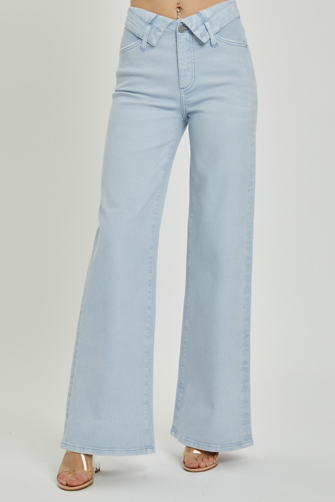 Truly Alive Wide Leg Jeans - Light Wash