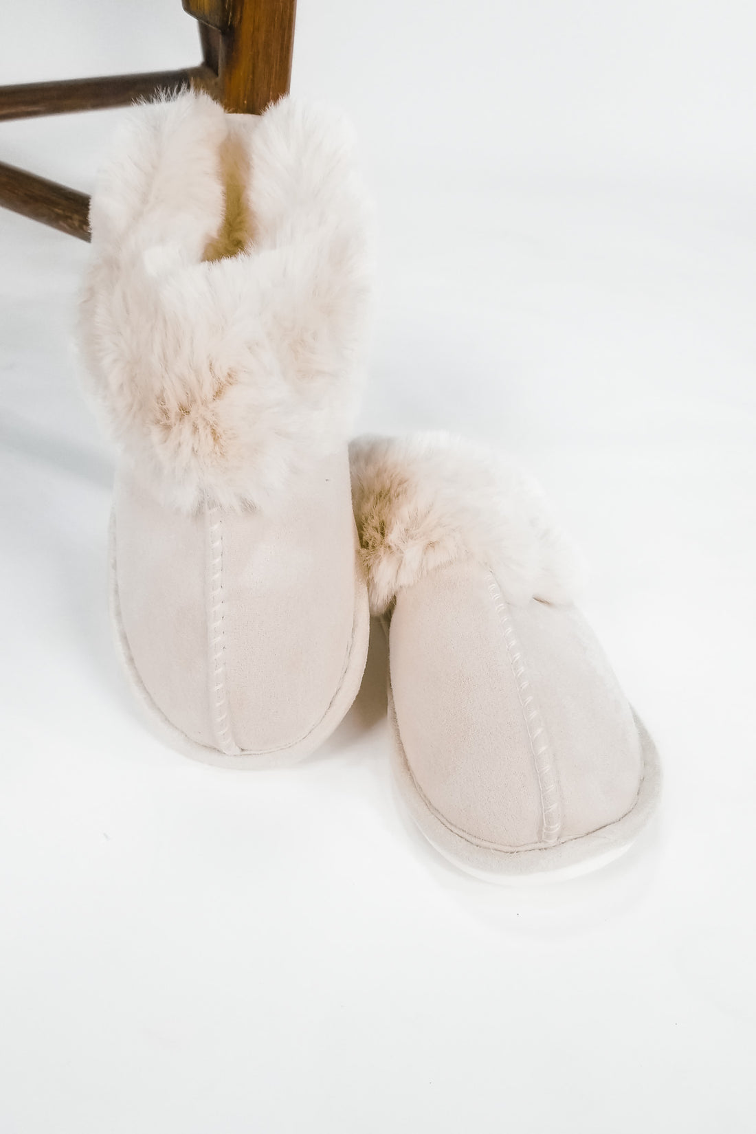 Carefree Day Slippers - Light Taupe