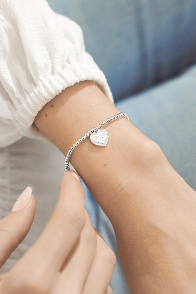 A Little &#039;Friendship Knows No Distance&#039; Bracelet- Silver