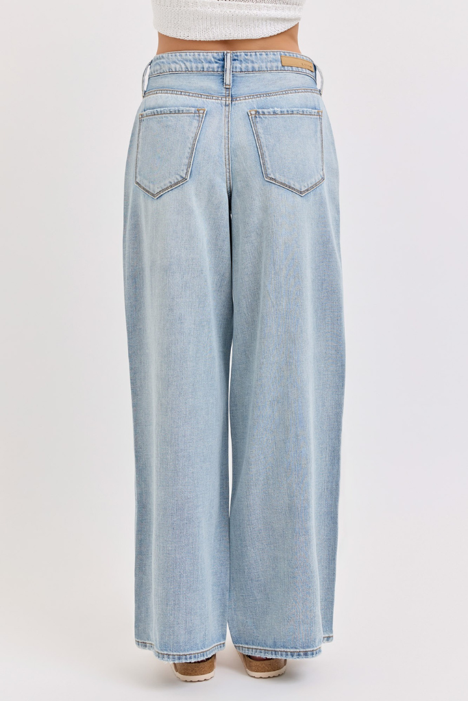 Wild Card Wide Leg Jeans - Light Wash