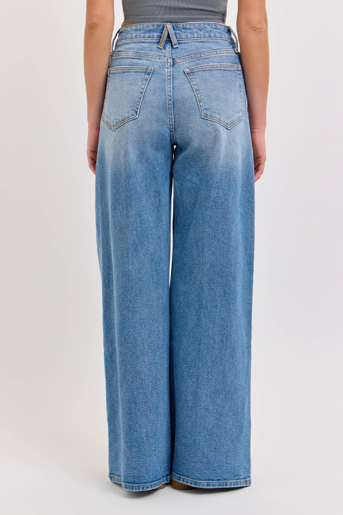 Past Life Wide Leg Jeans - Medium Wash